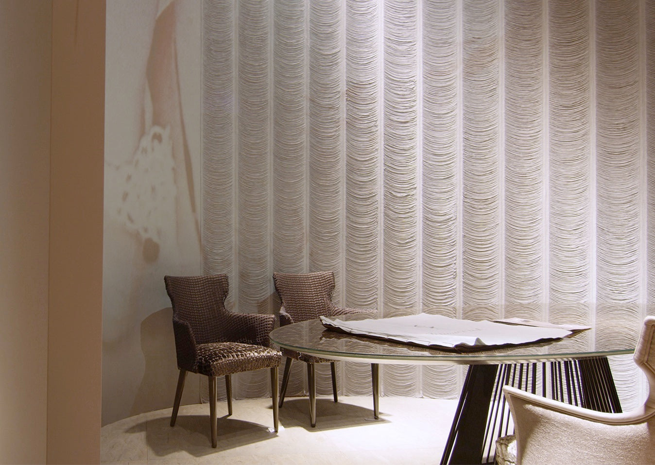 TAVOLO VENEZIA ELITTICO VETRO LACCATO